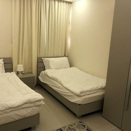 The Diamonds Apartment อัลคีราน ภายนอก รูปภาพ